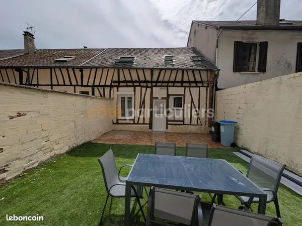 Maison 1 pièce 80 m²