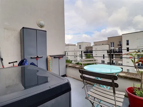 Appartement Stains 3 pièce(s) 55 m2