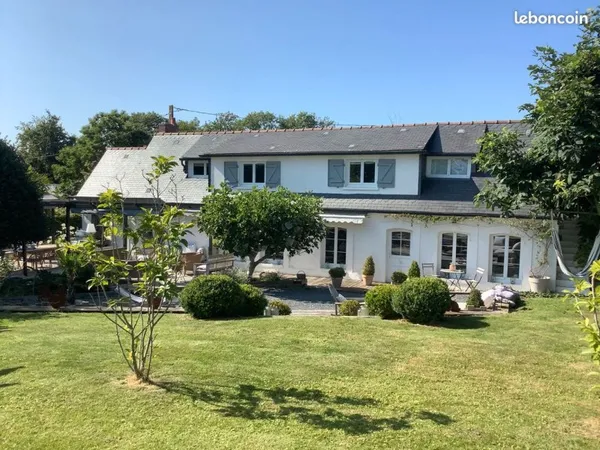Ensemble de 2 habitations (une maison indépendante + un gîte)