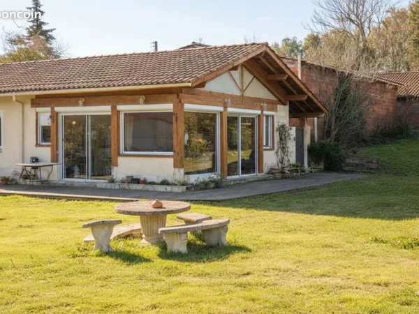 Maison de campagne (200 m²) - Plain-pied - à 10 min de Castelnaudary