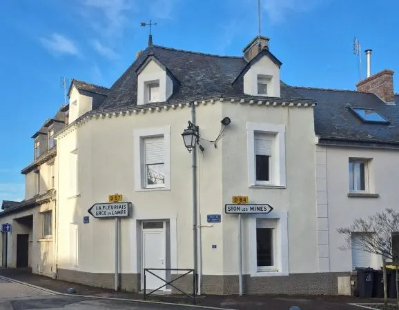 Maison en centre ville deux grandes chambres 75 m2