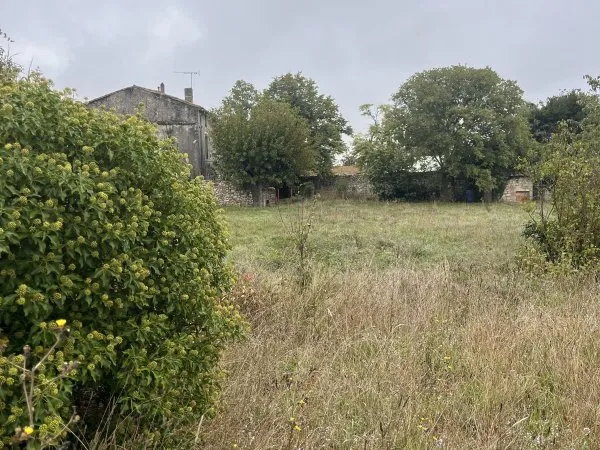 Terrain en individuel 700 m²