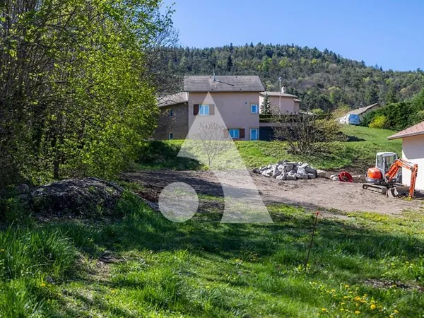 Terrain Gap 1090 m² pour une ou deux maisons 'mitoyennes' !