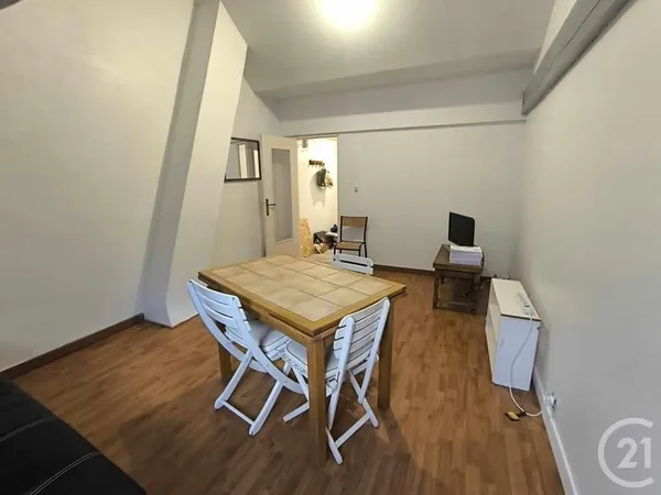 Immeuble de rapport 3 pièces 187 m²