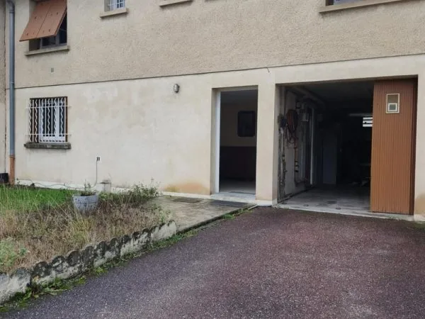 Alès, secteur hôpital, maison mitoyenne de 108,28m2, 3 chamb