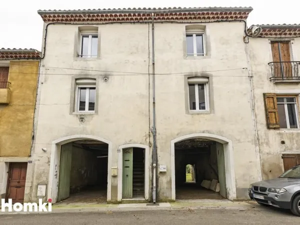 Immeuble en monopropriété T7 165m²avec terrain, garages et dépendances sur Saint-Hippolyte-du-Fort