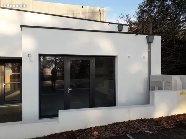A louer local 60 m², état neuf, Ergué-Gabéric, proximité Quimper