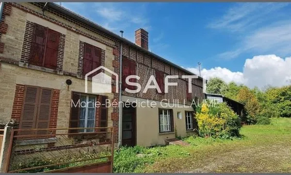 Maison et ses nombreuses dépendances