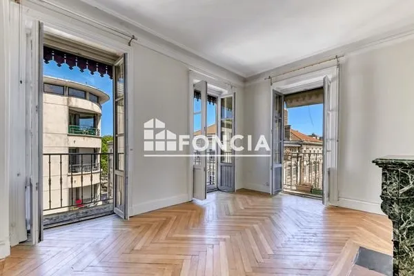 Appartement 3 pièces 69 m²