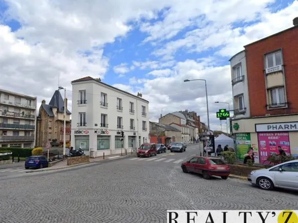 Local commercial 120 m²