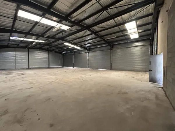 Local commercial 95 m²