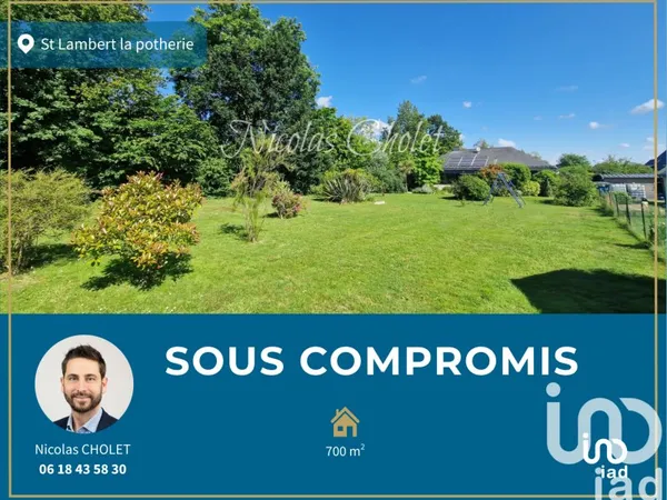 Terrain 700 m²