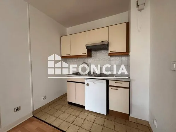 Studio 1 pièce 27 m²