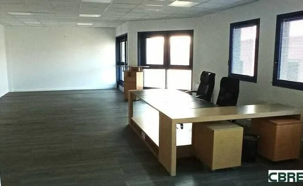Bureaux 220 m²
