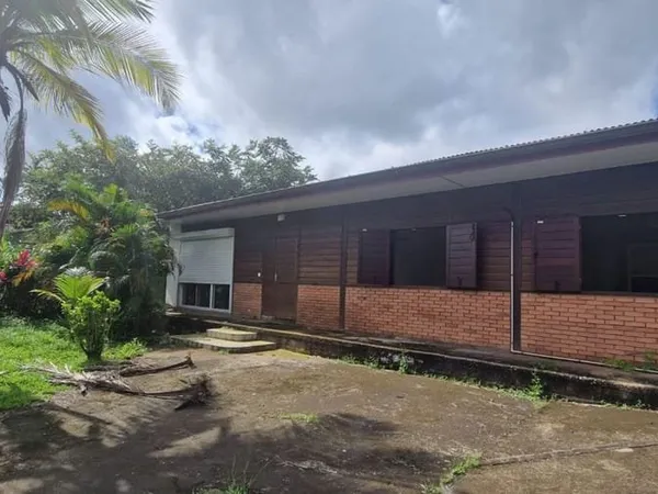 Maison 4 pièces 195 m²