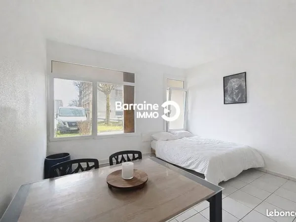 Studio 1 pièce 28 m²