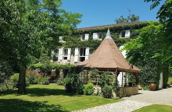 Moulin 8 pièces 240 m²