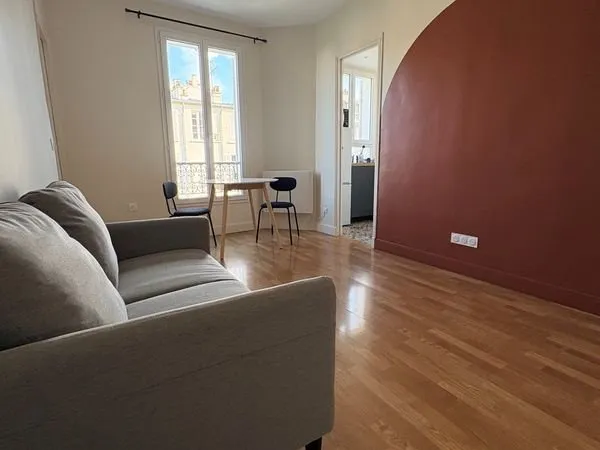 Location Appartement meublé longue durée Paris 15