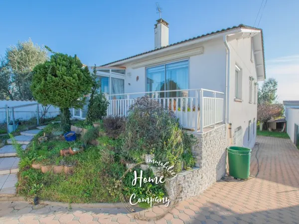 ROYAN - MAISON À RÉNOVER