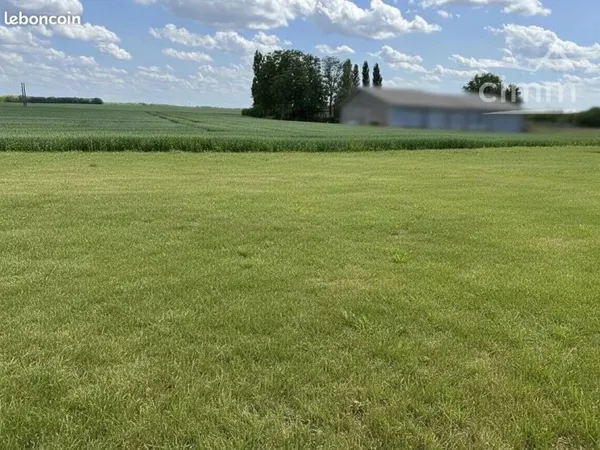Terrain 826 m² Averdon