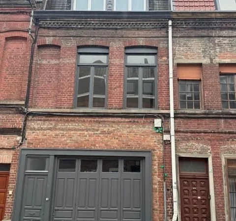 Immeuble 8 pièces 145 m²