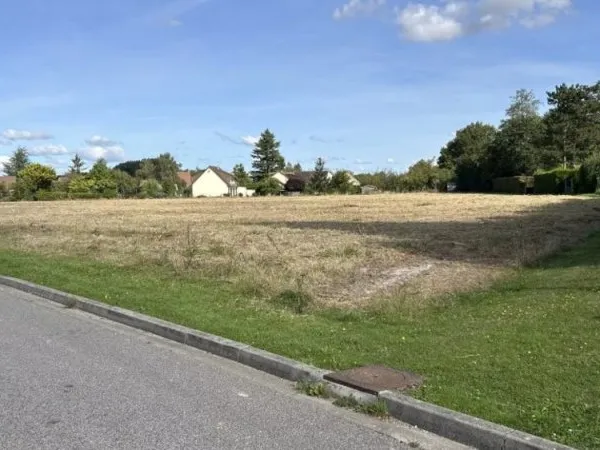 Terrain 733 m²