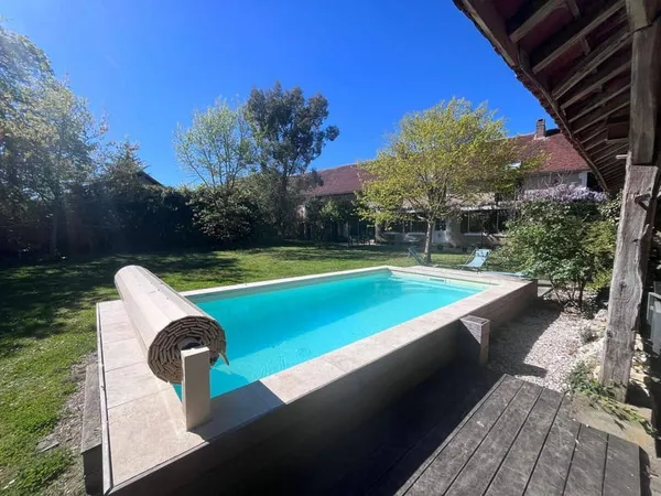 Maison 8 pièces 224 m²