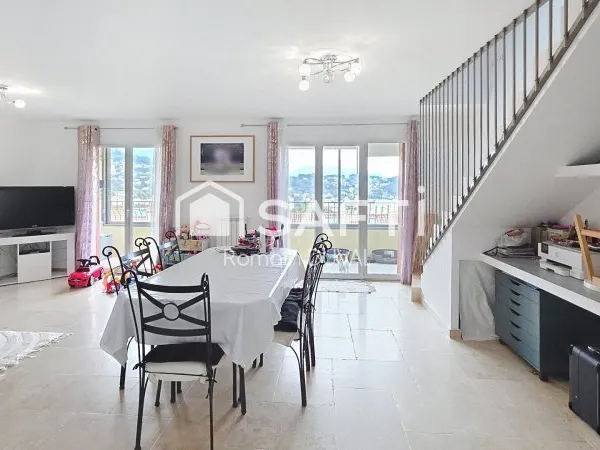 Appartement duplex avec vue dégagée et garage