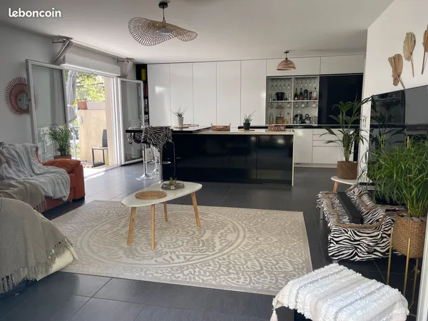 T3 76m² avec jardin 80 m² et garage - Pompignane