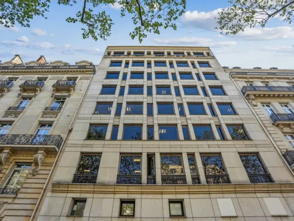 Bureaux 564 m²