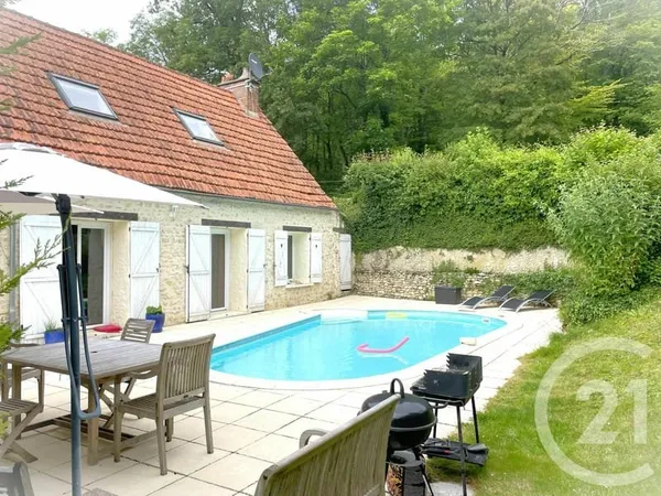 Maison 9 pièces 214 m²