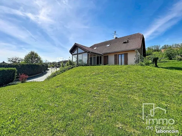 Maison 6 pièces 176 m²