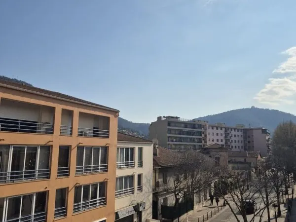 LA TRINITE CENTRE