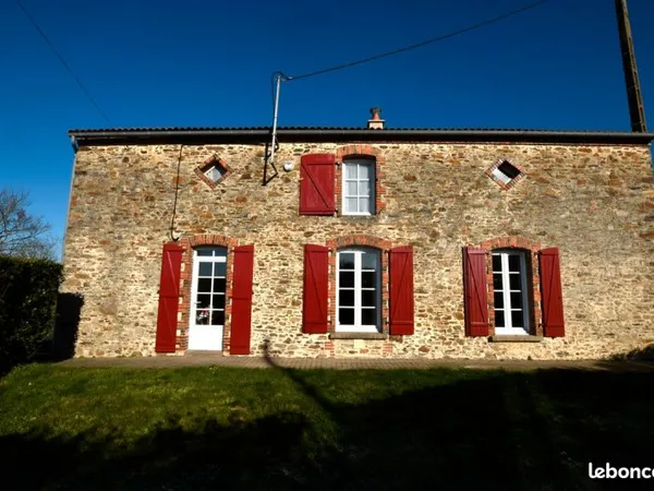 Ancien corps de ferme rénové