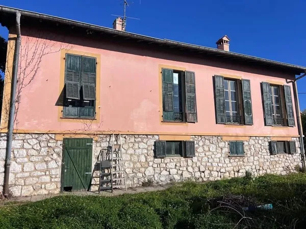 MAISON À VENDRE, QUARTIER DES BRÉGUIÈRES, CAGNES-SUR-MER
