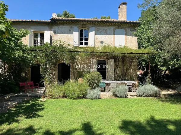 A louer Maison de charme 6 chambres Grand jardin Piscine