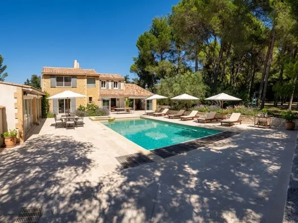 Domaine d'Exception à PUJAUT/Villeneuve-lès-Avignon