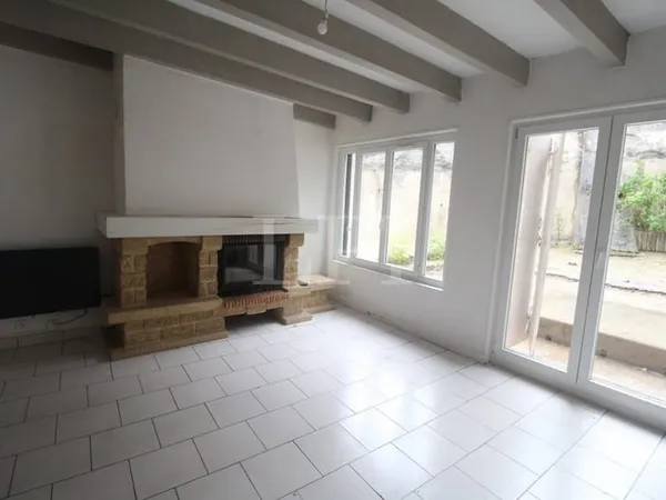 APPARTEMENT T4 AVEC JARDIN
