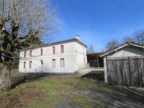 Maison En Pierre A Renover - Environnement Calme Et Preserve