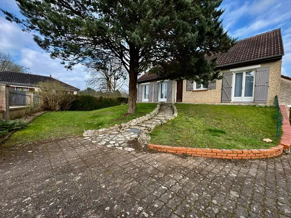 Maison à vendre à Sully la Chapelle - Référence 4644