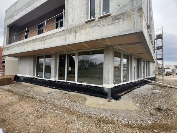 Local d'activité 56 m²