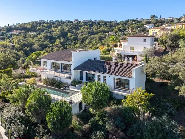 Achat : Maison Les Mayons (83340)