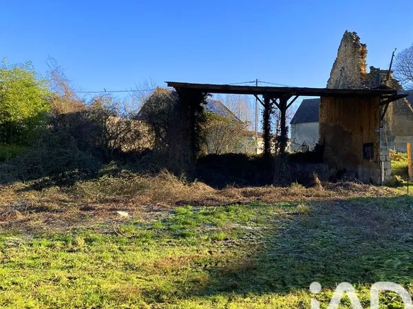Terrain 767 m²