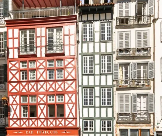 Maison de caractère au coeur de Bayonne Proximité immédiate