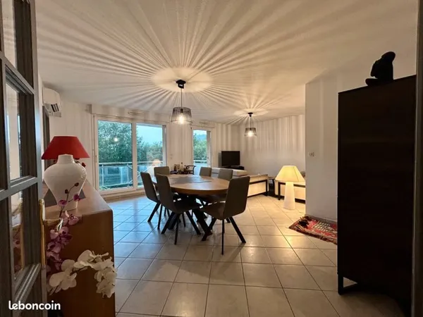 Exclusivité - Très bel F4 avec terrasse et ascenseur
