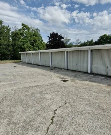 Parking 14 m²