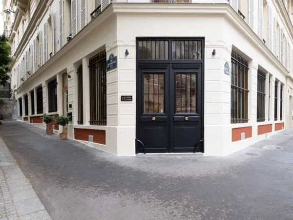 Local 231 m²