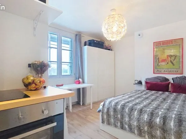 Studio 1 pièce 17 m²