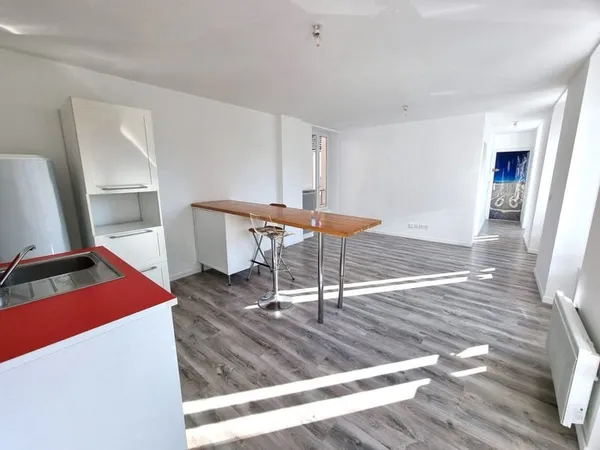 MELUN CENTRE VILLE - APPARTEMENT 2 PIECES - 1 CHAMBRE
