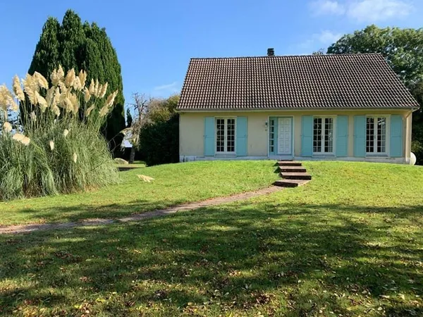 Jolie Maison 4 pièce(s) 88 m2 sur magnifique parc au calme